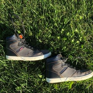 Levi’s Casual Tennis Shoes